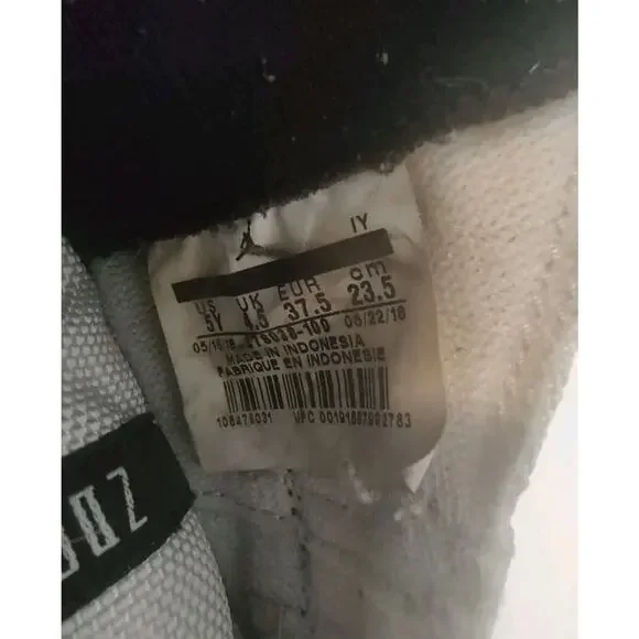 Nike Air Jordan, Retro 11 Concord, Youth Size 5Y, 378038-100, Year 2018, No Box - Picture 4 of 10